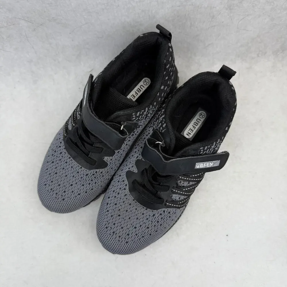 Ubjen Boy's Gray‎ & Black Athletic Sneakers - Size 34